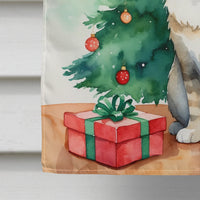 Dwelf Cat By the Christmas Tree House Flag